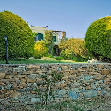 Ktima Nikola Marmari (Evia)