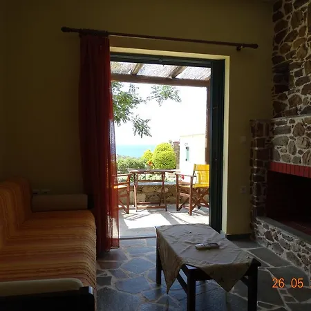 Ktima Nikola Marmari (Evia)